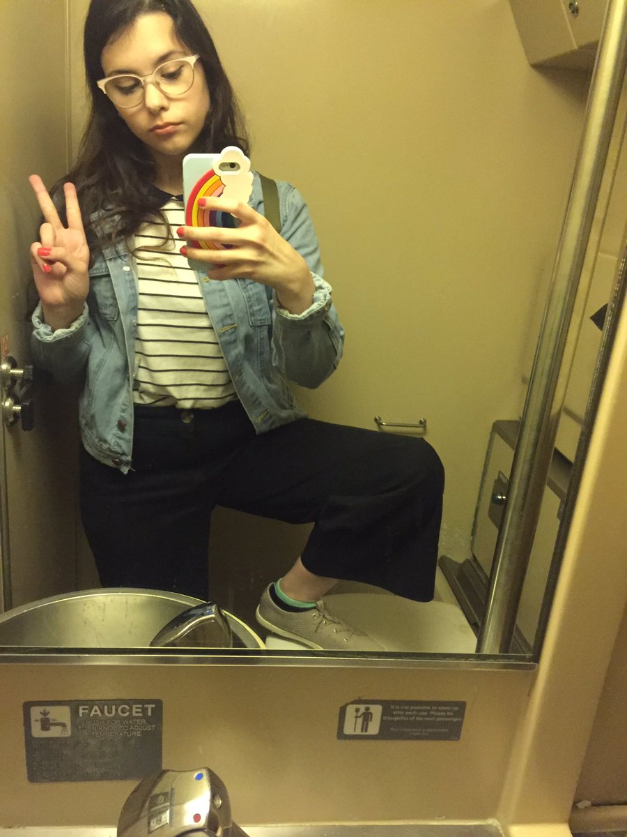tessemess tweet picture