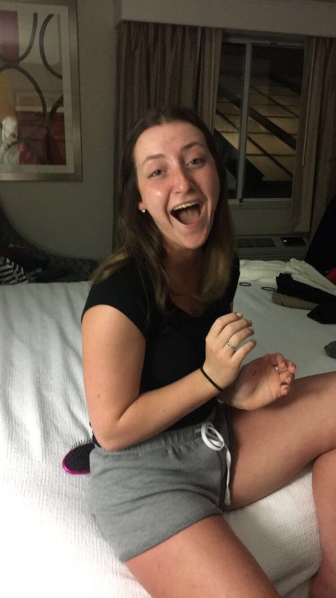 jessie_link2's tweet photo. happy 18th to this beautiful lady!!! i’m glad i have one friend that isn’t moving away! love ya so much and enjoy the pic from your home run😉💓 https://t.co/hwcwZOt5tI