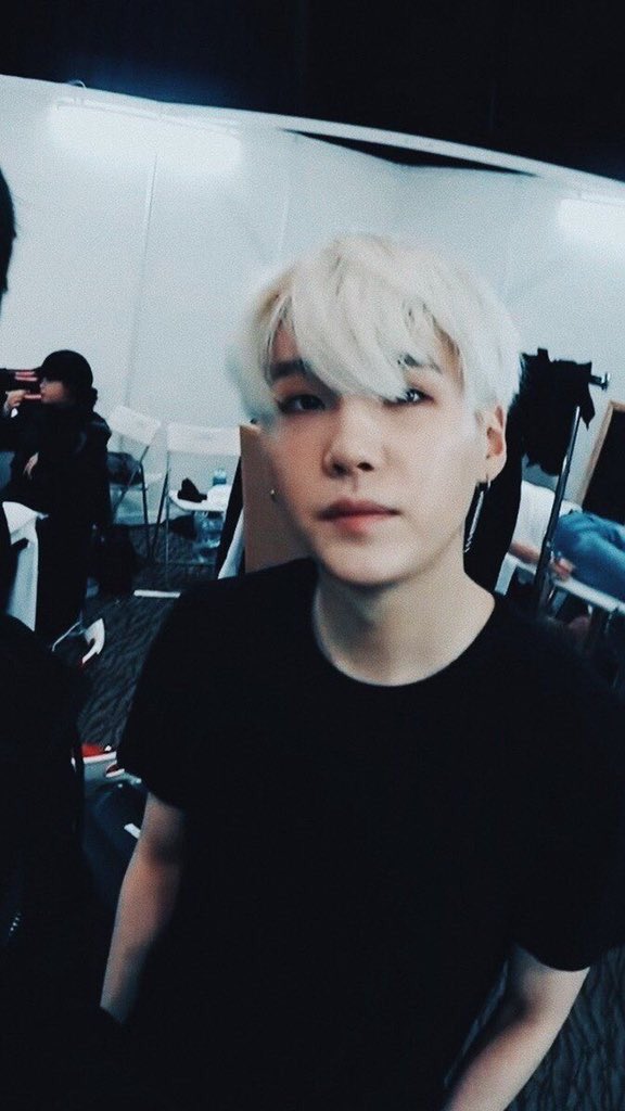 armypedia_help's tweet photo. rt and reply with the tags if you’re still not and will never be over these yoongi pics 🙋🏽‍♀️🙋🏽‍♀️🙋🏽‍♀️

#MPN #BTS #ARMY @BTS_twt https://t.co/qT8OdgMJrP