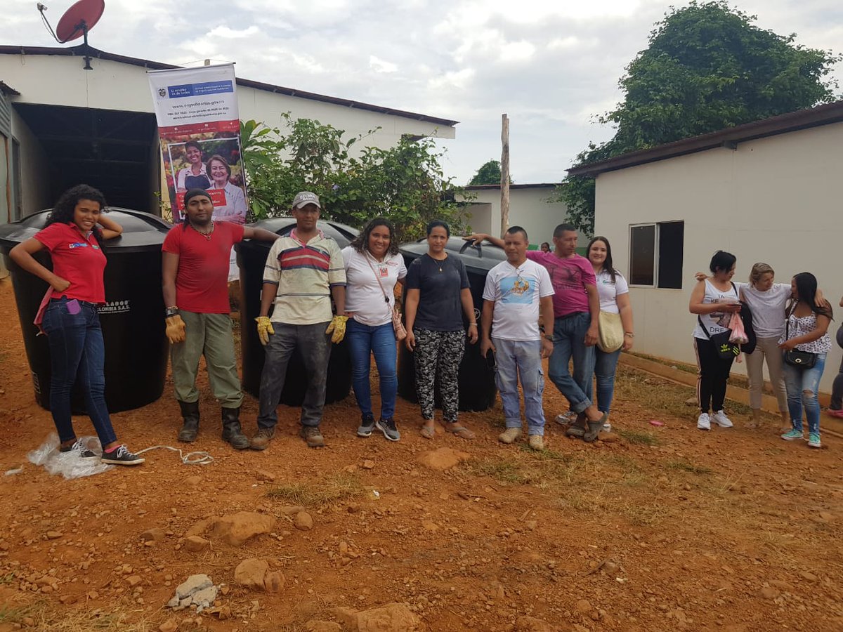 SIMONTFARC's tweet photo. Dos cooperativas de @SIMONTFARC iniciaron el proceso de capacitaciones en soldadura y fabricación de adobes respectivamente.  Estas iniciativas fortaleceran el proyecto de autoconstrucción  de vivienda. AGROSOLIDARIA donó  materiales para que las iniciativas anquen pronto. https://t.co/dTGIiutVNu