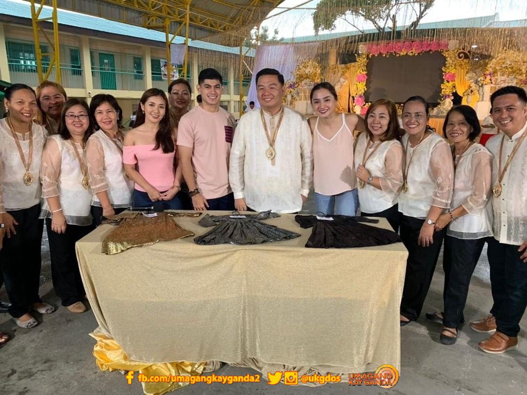 ukgdos's tweet photo. Nakisaya ang #UKGSquad na sina Roxy, Martin, and Pat sa ika-25th Sta. Clara Festival sa Santa Maria, Bulacan! Maraming salamat po sa pagsama sa amin ngayong umaga! 😊😍🎉 https://t.co/CyXm5i3Mgw