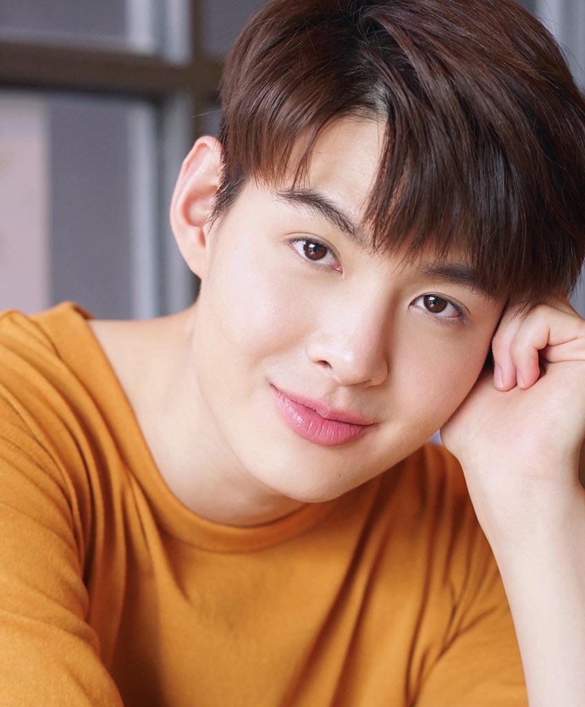 Cassie04171005's tweet photo. @avajarth @Kissboys_TH support Saint❤
#KissBoysTHxAvajar #Avajar #KissBoysTH #Saint_sup #springSaint https://t.co/TPrCcSNd8Z