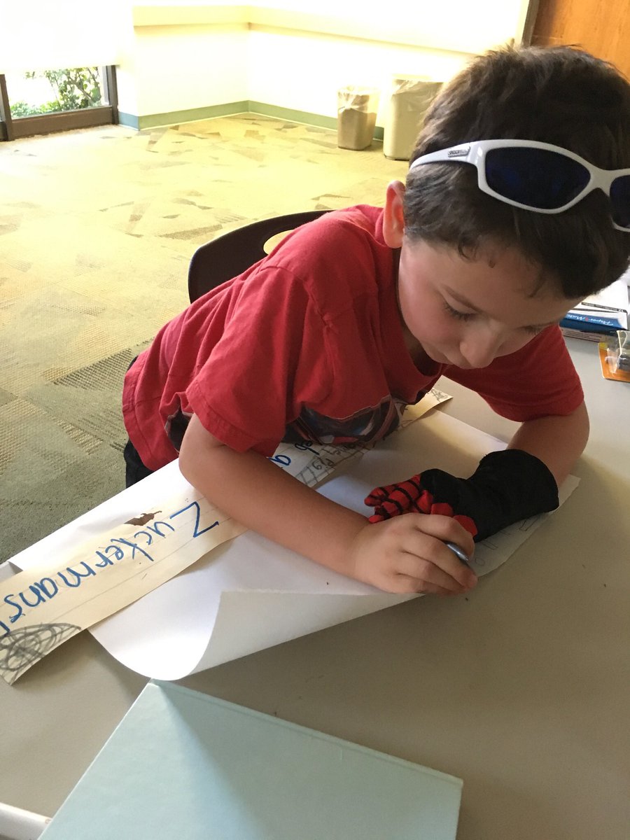 Bechtle4's tweet image. These FHES 3rd graders are using a few thinking 🤔 routines during Book Club this evening👍🏻We had a great time discussing Charlottes Web 🐷🕸🕷🐀 #FHESfamily #makingthinkingvisable