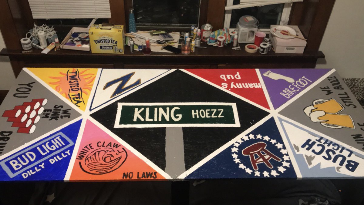 eye spy <a href="/MannysPub/">Mannys Pub</a> <a href="/klinghoez/">Klinghoez</a>