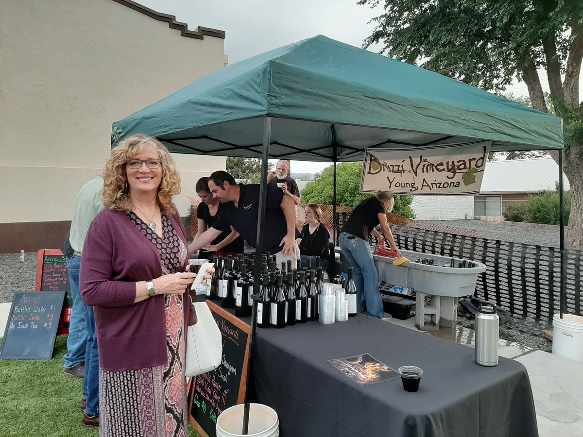 THarris1939's tweet photo. Blessed to be in Springerville Az enjoying @LocalFirstAZ #AzRural Policy Forum. Great people, great exchange of ideas, a few sprinkles π¦ but it couldn't dampen spirits.
@USDA @gilacountygov @NavajoCountyAZ #iamsuperior @Mayor_Mila https://t.co/pNQXRiM4pG