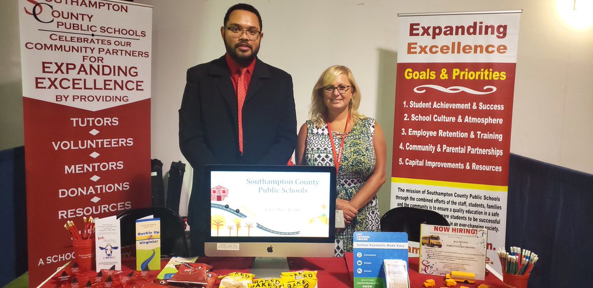 TameeVT's tweet photo. Stop by the Southampton County booth if you go to the fair! 🎡🎠#scpsva #RiverdaleRising #TogetherWeRise https://t.co/IDpYFkTYU4