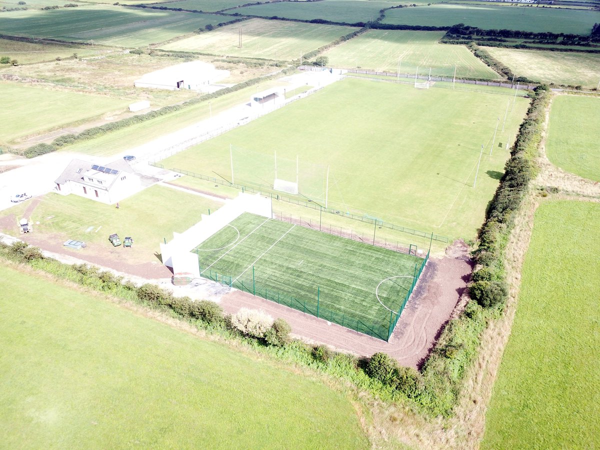 PST_Sport's tweet photo. New PST Sport artificial grass training pitch with ball wall at @BallyduffGAA1, looking mighty in the summer sunshine.
Full works - groundworks, ball wall, fencing, netting, floodlighting and 1,200 sq/m high performance 3G carpet.
#CompleteTurnkeySolution
#YourPitchOurPassion https://t.co/gwJywnrdOu