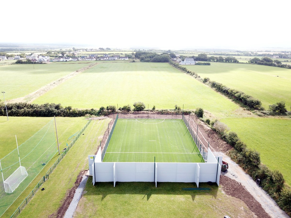 PST_Sport's tweet photo. New PST Sport artificial grass training pitch with ball wall at @BallyduffGAA1, looking mighty in the summer sunshine.
Full works - groundworks, ball wall, fencing, netting, floodlighting and 1,200 sq/m high performance 3G carpet.
#CompleteTurnkeySolution
#YourPitchOurPassion https://t.co/gwJywnrdOu