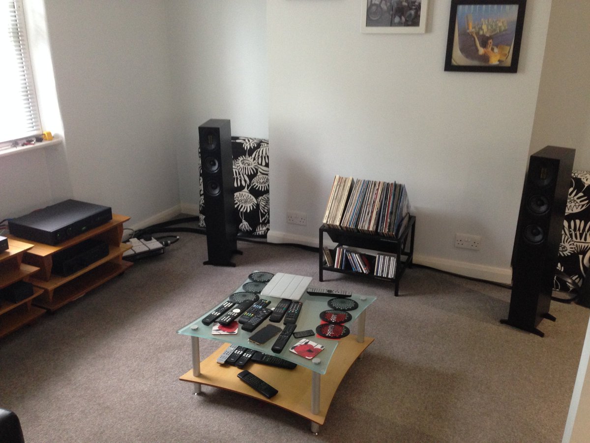 decentaudio's tweet photo. Had a great listening session yesterday with Scansonic M20s and @NaimAudio SuperNait3 at @MMAudioYeovil - what a great combination! Book your demo 01935 479361.
#decentaudio #scansonichd #naimaudio https://t.co/w7GcTp2DhU