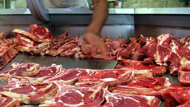 eldiarioes's tweet photo. Alemania debate elevar el IVA de la carne y dedicar el dinero al bienestar animal y el medioambiente https://t.co/VteD0DT4Al https://t.co/y6OfMtpnvT