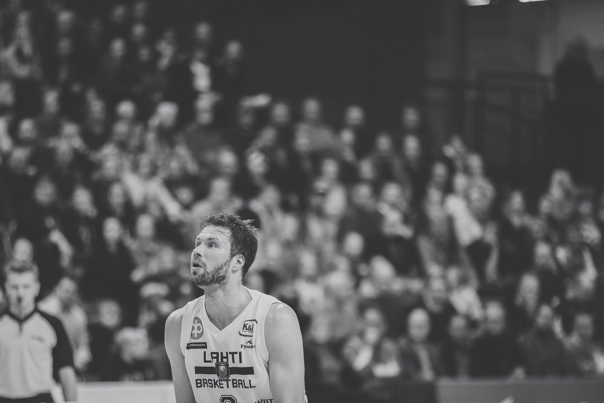 Lahti Basketball (@lahtibasketball) on Twitter photo .<a href="/Korisliiga/">Korisliiga</a> otteluohjelma julkaistiin eilen. <a href="/VesaMakalainen/">Vesa Makalainen</a> ja kumppanit aloittavat kautensa kotona <a href="/BCNokia/">BC NOKIA</a> vastaan keskiviikkona 2.10.
Kausikortit myynnissÀ nyt <a href="/lippu_fi/">lippu.fi</a>
lahtibasketball.fi/korisliigan-otâŠ
#lahtibasketball
#korisliiga .<a href="/Korisliiga/">Korisliiga</a> otteluohjelma julkaistiin eilen. <a href="/VesaMakalainen/">Vesa Makalainen</a> ja kumppanit aloittavat kautensa kotona <a href="/BCNokia/">BC NOKIA</a> vastaan keskiviikkona 2.10.
Kausikortit myynnissÀ nyt <a href="/lippu_fi/">lippu.fi</a>
lahtibasketball.fi/korisliigan-otâŠ
#lahtibasketball
#korisliiga