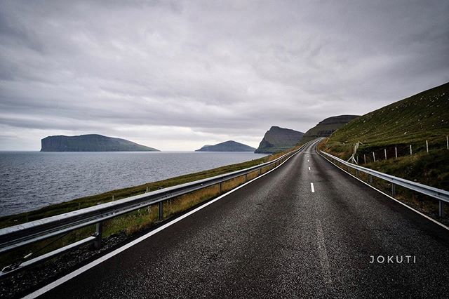 jokuti's tweet photo. The north
#jokuti_photography
#foodie #travelphotography #feroerislands #vidoy #viðoy #vidoyisland #reisefotografie #travel #ontheroad #road #roadtrip @mmtoursfo #picoftheday #photooftheday #tranquility #far #away #traveladdict #travellust #twitter #färöerinseln #feroerszige… https://t.co/EVJw4RXNcg