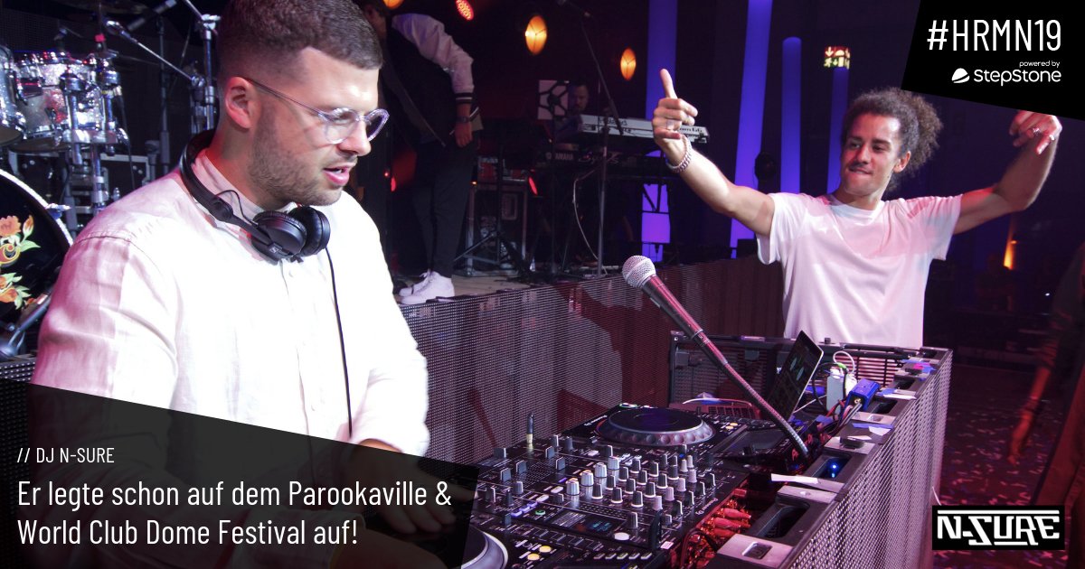 ZP_Universe's tweet photo. // HR:MOTION meets HR-NIGHT: @DjNSure on the #turntables! Freuen Sie sich auf die besten House- und #Elektrobeats , kombiniert in einem einzigartigen Mix live auf der #Aftershow Party der #ZPEurope19 in #Köln! Tickets: https://t.co/yzpmb2K0LV | 17.Sept. | #hrmn19 #hr @HR_NIGHT https://t.co/ohTFHl49Ps