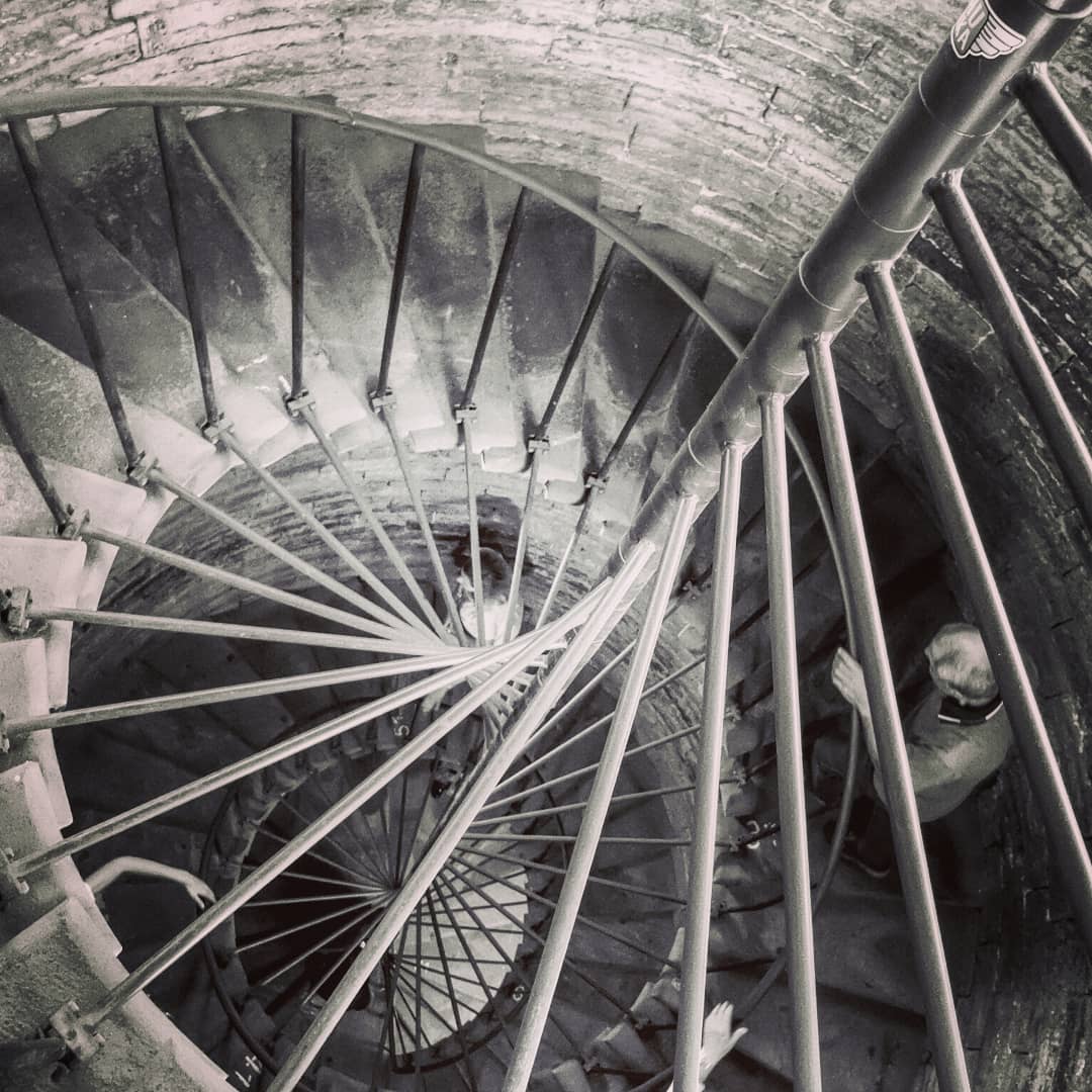 miguel_quart's tweet photo. Catedral de San Isaac, San Petersburgo
Escaleras de acceso a la cúpula
La más alta del mundo visitable
#blackandwhite #blancoynegro #sanpetersburg #spb #espiral #fotomatematica #fibonacci #isaaccathedral #catedralisaac #columnata #fujiX30 #photography #photoblackwhite https://t.co/zVkpKSgaPe