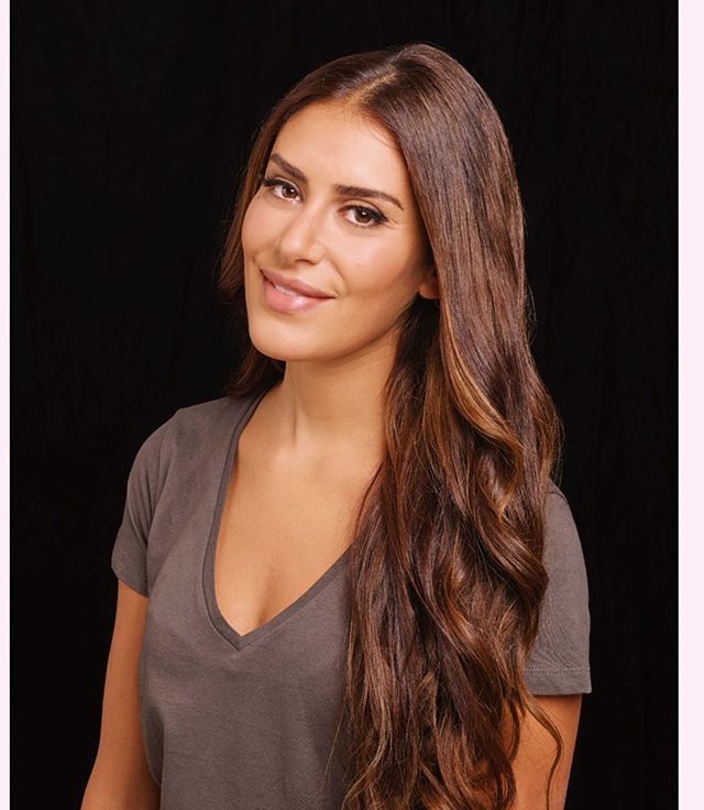 DentalChelsea's tweet photo. Meet @drrhonaeskander our lovely cosmetic dentist who is adored by so many!! Fully booked for months but alwgas making time for you guys! .
..
#dentist #love #happiness #teeth #love #beauty #happy #yes #great https://t.co/ZdstUO0kI6 https://t.co/JNCZZH81km