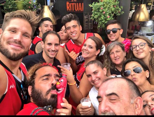 CDJPuertaOscura's tweet photo. De toda la vida se ha inaugurado una temporada con una buena...

🎊🎉FIESTA❗

🚨FERIA MAREA🐃🐂ROJA 8.0
📣Lunes 19 Agosto https://t.co/DbOxOfyw5Z