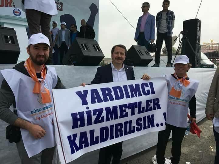 Yardımcı Hizmetler Sınıfı sizlerinde destekleriyle bir üst kadroya GEÇMEK istiyor
<a href="/RTErdogan/">Recep Tayyip Erdoğan</a> <a href="/fahrettinaltun/">Fahrettin Altun</a> @fuatoktay06 <a href="/BY/">Binali Yıldırım</a> <a href="/mehmetozhaseki/">Mehmet Özhaseki</a> <a href="/MKalayci42/">Mustafa Kalaycı</a> <a href="/Avkthalilozturk/">Halil ÖZTÜRK</a> <a href="/ZehraZumrutS/">Zehra Zümrüt Selçuk</a>  <a href="/_aliyalcin_/">Ali YALÇIN</a> <a href="/Leventusl/">🇹🇷Levent USLU</a> <a href="/MemurSenKonf/">Memur-Sen</a> <a href="/Bem_Bir_Sen/">BEM-BİR-SEN</a> <a href="/MetinYilanci/">Metin YILANCI</a>