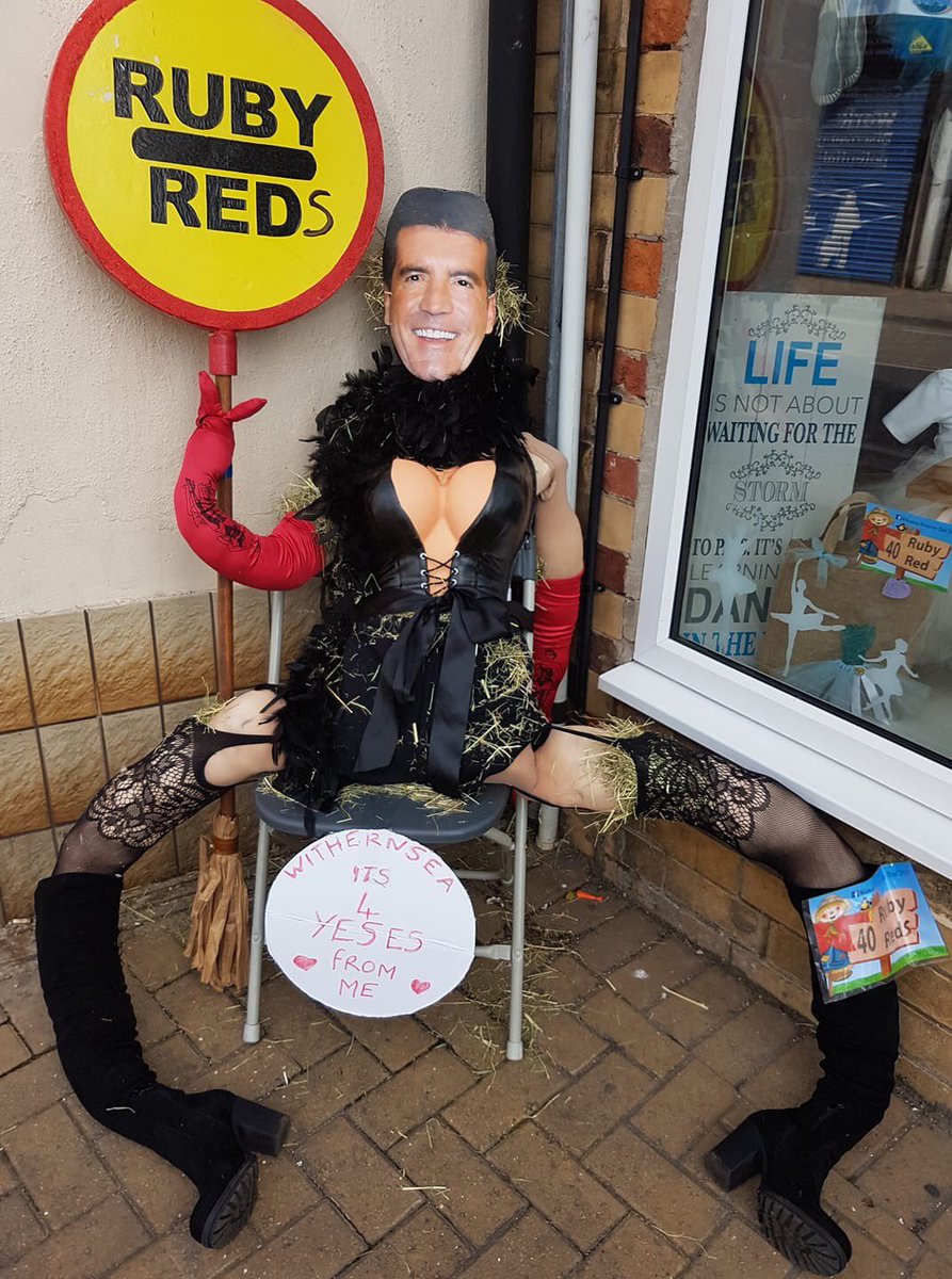 rubyredsperform's tweet photo. Our Ruby has made this for the Withernsea scarecrow trail. Screaming laughing 😂🤣😂. #BGT #SimonCowell #RubyRedPerformers #Naughty https://t.co/IHhT3L1Oep