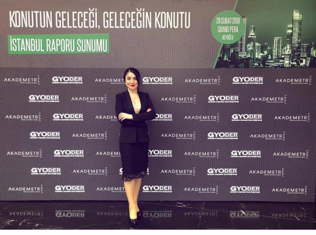 partners_vs's tweet photo. Bugünkü #tb miz geçtiğimiz yıl Gyoder Gençler Platformu’nda Gençlerin Konutu başlıklı bir sunum yapan üç arkadaşımızdan biri olan Simge Dilek'e gelsin😊 https://t.co/FBa8mLPch5