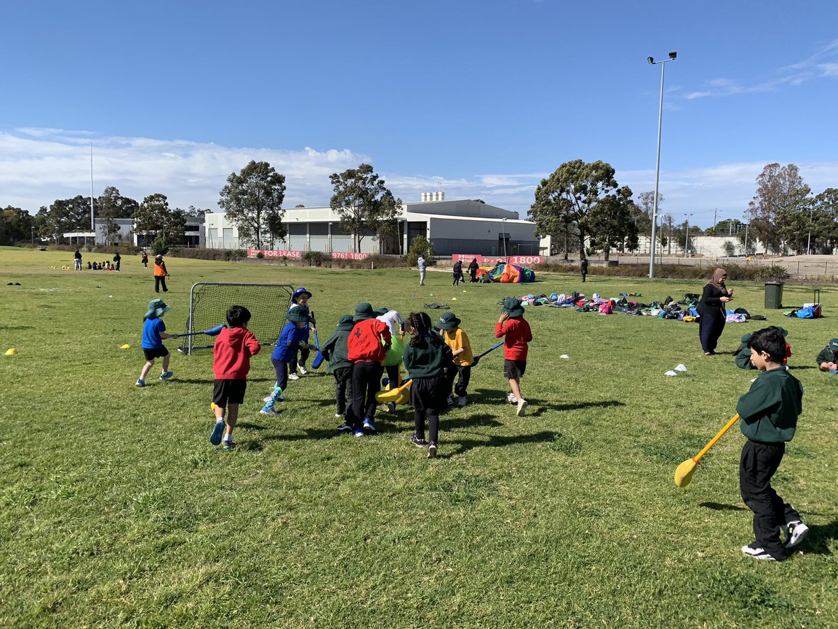 Dcblopez's tweet photo. What a whirlwind of a Sports Carnival with @Sherwood_Grange K-2 #whatasucess #sportsfun #crazywinds #clouds #sunshine https://t.co/afrBmAr4rN