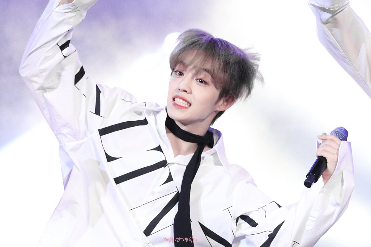 sn5j3's tweet photo. #BestLeaderCOUPSday
하교 길에서 퇴근길까지 함께 해
言葉はいらぬ、伝われ、（無理） https://t.co/nTU3LXiyo5