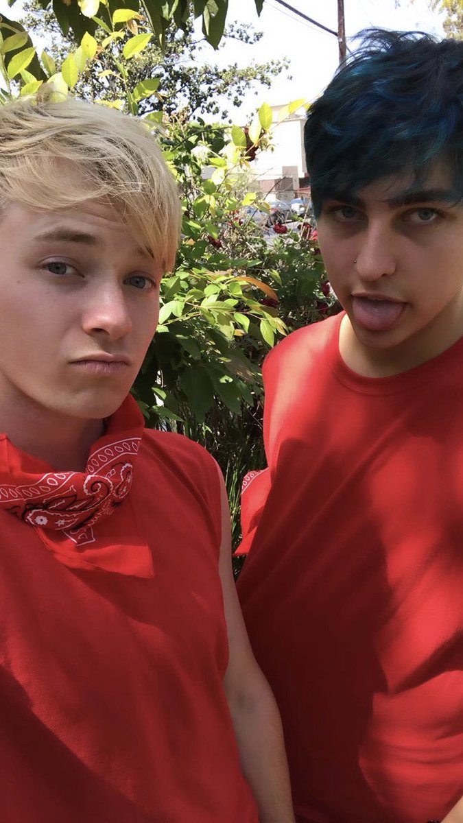 joyfulsolby's tweet photo. y’all remember when colby was basically a blueberry https://t.co/FzxOIwFGcL