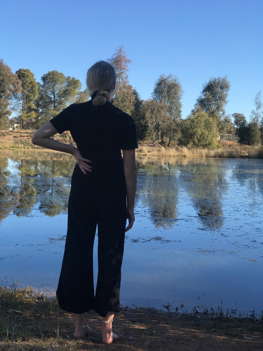 g_eorgiebrown's tweet photo. a week since i was back home grounding on country. paying my respect daily to wiradjuri mob who welcomed and guided me- refuelling my soul. feeling super settled and @ peace since returning from down south and im incredibly grateful for the ancestoral spirit i felt so strongly. https://t.co/WXL7ewpvYn