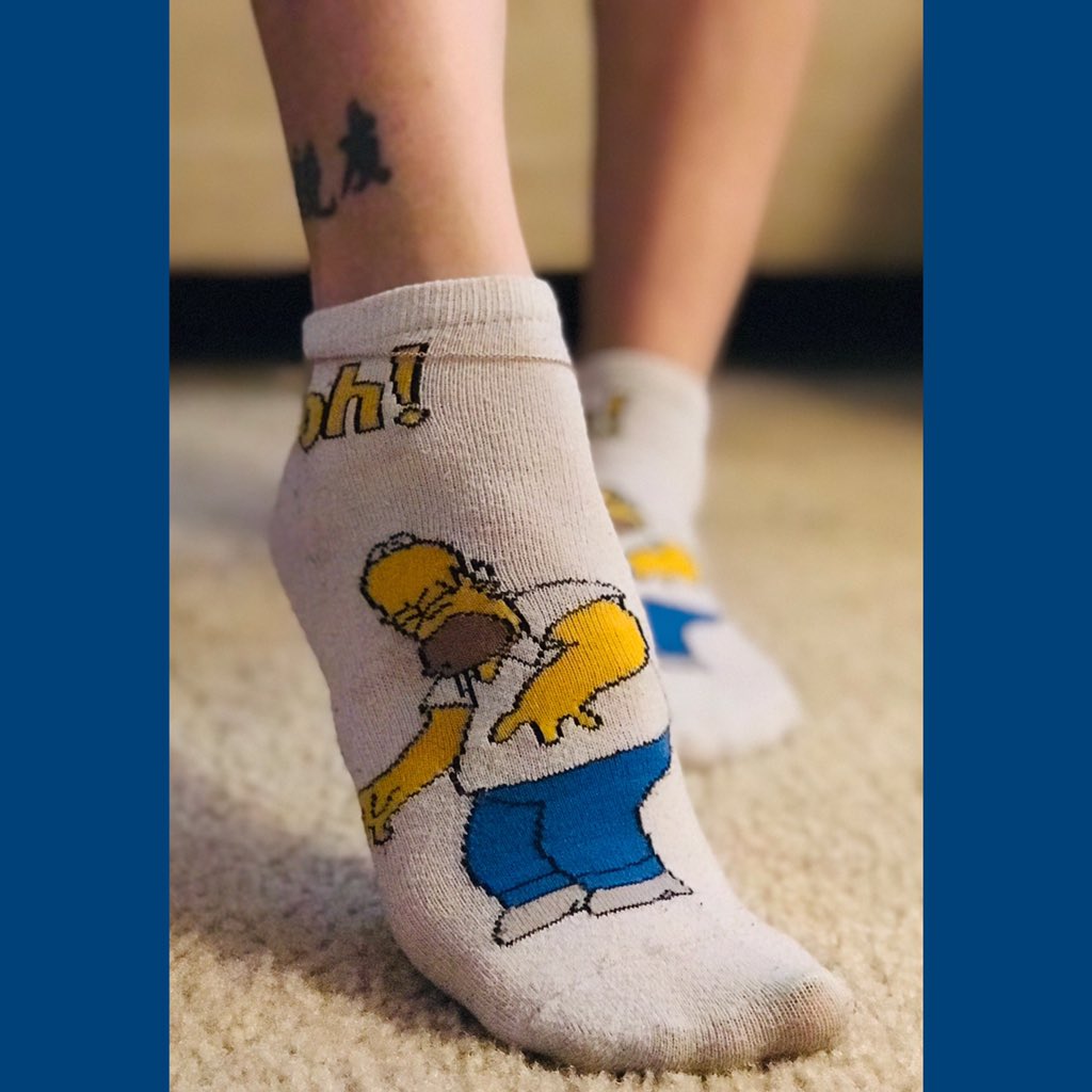 MagentaBandit's tweet photo. “D’oh” #magentabandit #TheSimpsons #sockqueen #sockfetish #footfetısh https://t.co/jMGWNTDFZE