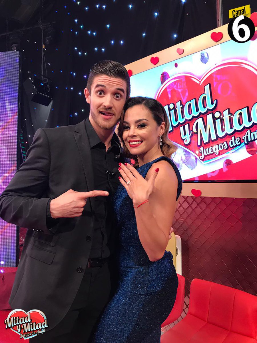 multimediostv's tweet photo. Con esta felicidad la nueva pareja saca a la luz su relación ❤ y un anillo de promesa es el cierre de este hermoso momentos que nos hicieron vivir 💍💕 | #MitadyMitad https://t.co/QEvloncvz6