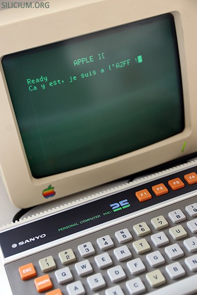 occitel's tweet photo. Ce petit Sanyo PHC-25 a décidément de la suite dans les idées. Prêt à tout pour se faire accepter à l'Apple 2 Festival. La ténacité, ça paye ! #A2FF https://t.co/evLVfDxkFL https://t.co/IZxswwnLW5
