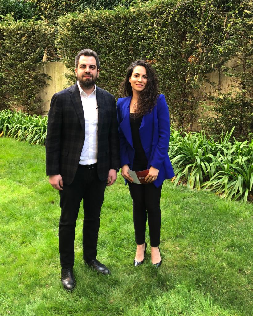 partners_vs's tweet photo. Bu #tbt Mülk Yönetimi Pazarlama Birimimizden Ayça Alev’in TESFED Başkanı Alper Afşin Özdemir ile yaptığı röportaja gelsin. Okumadıysanız link için tıklayın: https://t.co/LRq5y2hrA0 https://t.co/U2nUDkWQ5y