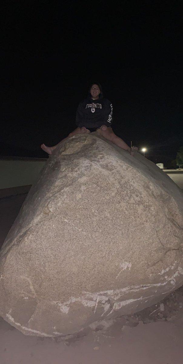 AllySchroeder17's tweet photo. the pioneers used to ride these babies for miles!!

if you don’t get this tweet I hate you https://t.co/vtW6Mgusxf