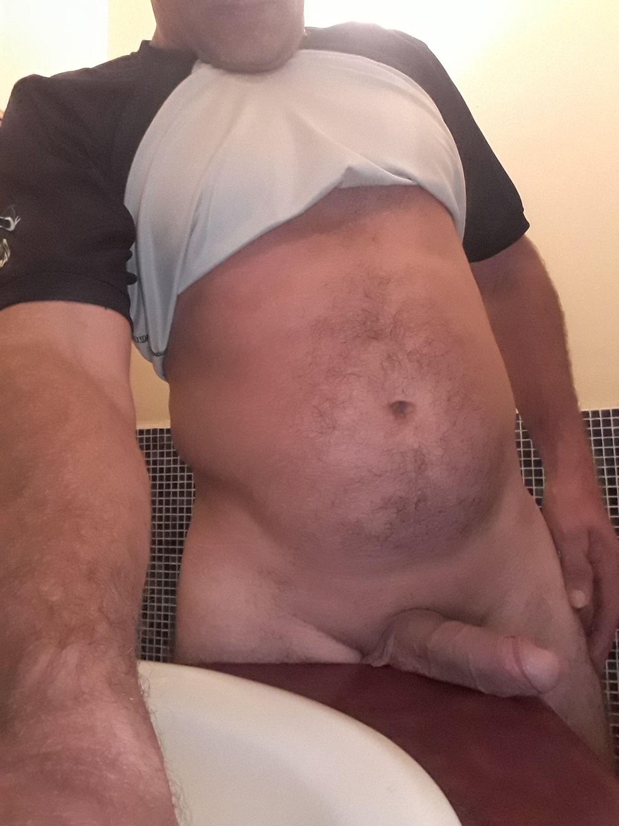 hot_maduros's tweet photo. Maduro colombiano. Hetero☺️🍆🍌 https://t.co/Ced7JwqArz