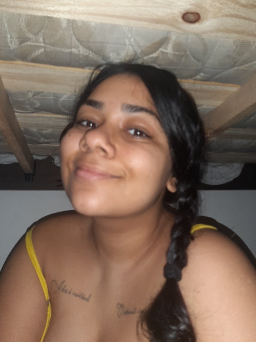 pfvr_hellen's tweet photo. @mritaxd E mais uma vez a visão eurocêntrica de beleza monopolizando.
vim aqui exaltar meu nariz largo e dizer que ele eh fofinho sim tá OK
essa cultura de nariz fino como padrão de beleza não traduz a realidade brasileira então vamo postar nossos narizes largos e lindos também aqui https://t.co/clOtunLtpz