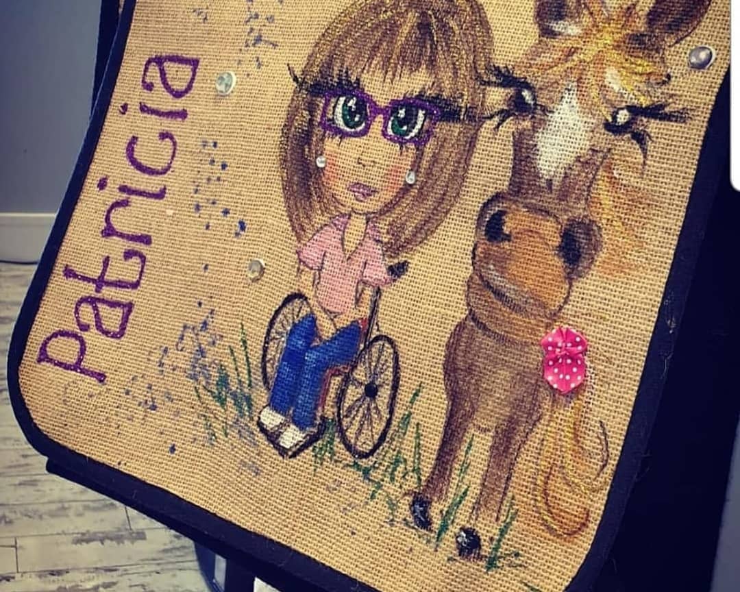 KarenWuffleluv's tweet photo. I have a variety of #handpainted #jutebags including this style of back to school satchels available 🐶❤ https://t.co/nhiYEuUzPM