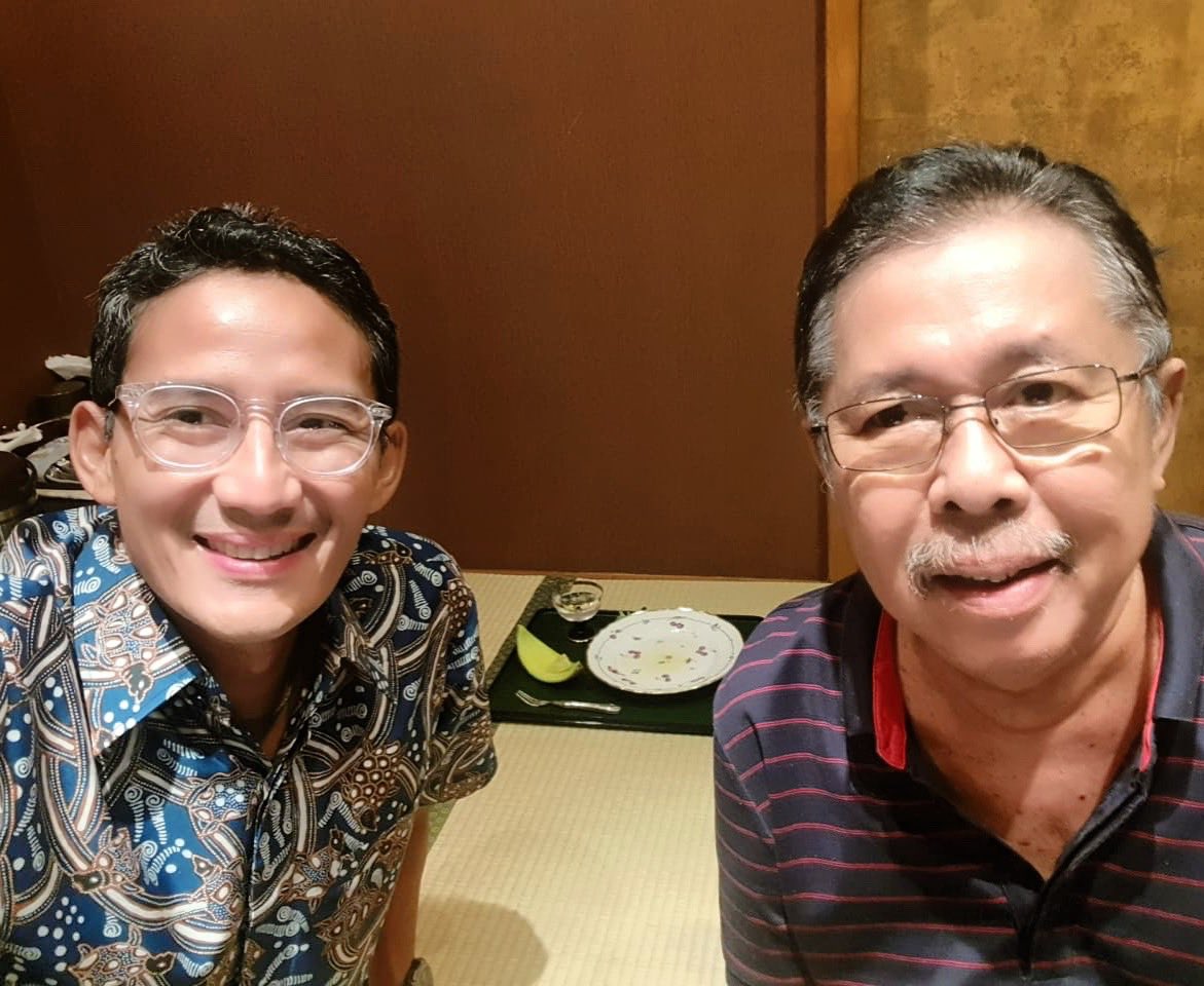 sandiuno's tweet photo. Melanjutkan diskusi dgn @karniilyas. Kami sepakat bahwa ekonomi, lapangan kerja &amp; kestabilan harga2 bahan pokok harus menjadi perhatian utama pemerintah &amp; kita semua. Saya berharap ILC sbg program talkshow terfavorit akan lebih sering mengangkat topik tentang keadilan ekonomi. https://t.co/GdRZZxuoiP