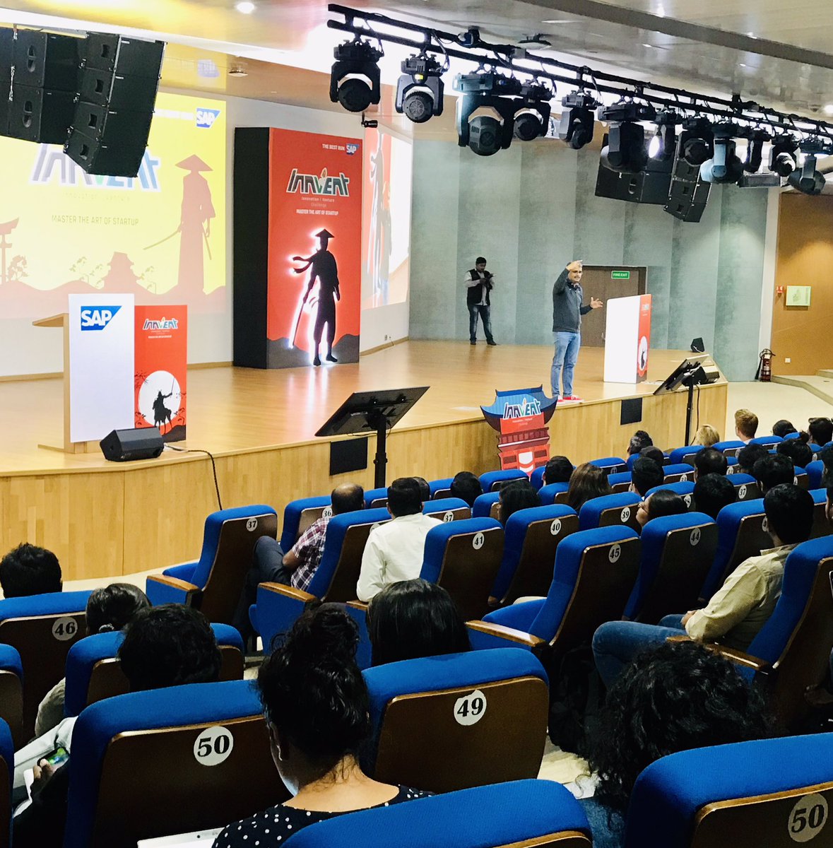 amdtauseef's tweet photo. Entrepreneur Mindset should be our high priority focus... @dilipkhandelwa at #InnVent #Finale addressing InnVent teams @saplabsindia @Maheshnayakh @shraddhanjali_r @HarishB07 @RavneetKSethi https://t.co/tpLiBPM5DU
