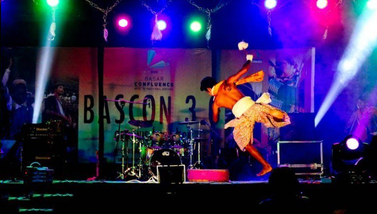 parnashree19's tweet photo. Planning a trip to #NorthEastIndia?
Plan your trip around upcoming Basar Confluence in #ArunachalPradesh
The festival is back with the fourth edition on 1st, 2nd & 3rd December, 2019
Know everything about #BasarConfluence here
https://t.co/R0OgBLdeW4
#Bascon4 #IncredibleIndia https://t.co/Ta2EGZxKxz