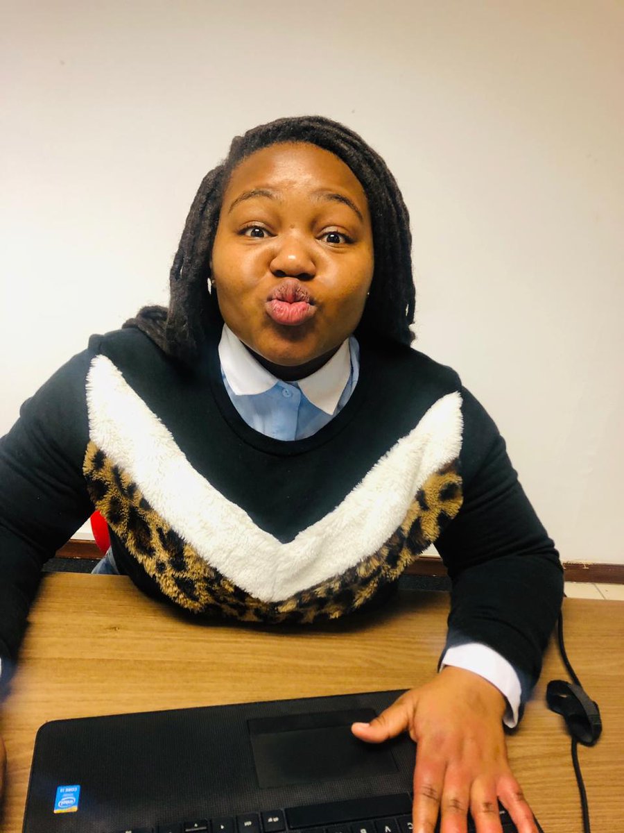 MBEWE_SIBONGILE's tweet photo. #ThursdayMotivation #ThursdayFriday Smile makes the world a better place. https://t.co/M3BAaWEXPU
