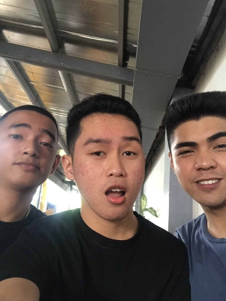 Marqueiann's tweet photo. #AlterMeetup AJSHSHHAAHAHA https://t.co/8JbesVuBBX