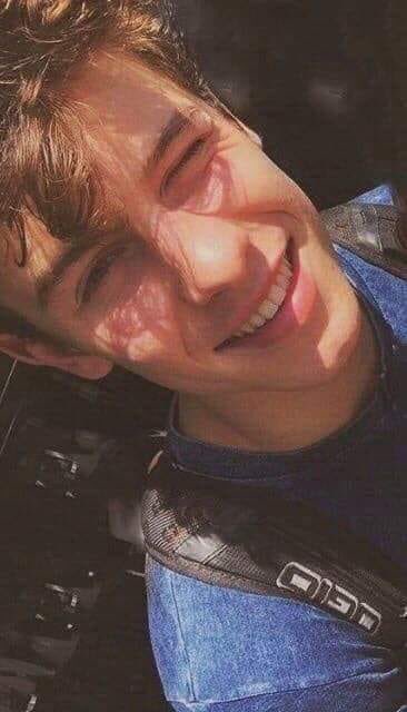 BabeShawn98's tweet photo. @ShawnMendes Happy birthday wish you the best on everything you do! ❤️ #shawnmendesbirthday #shawnmendes #HBDshawn https://t.co/BwTkeUxyeQ