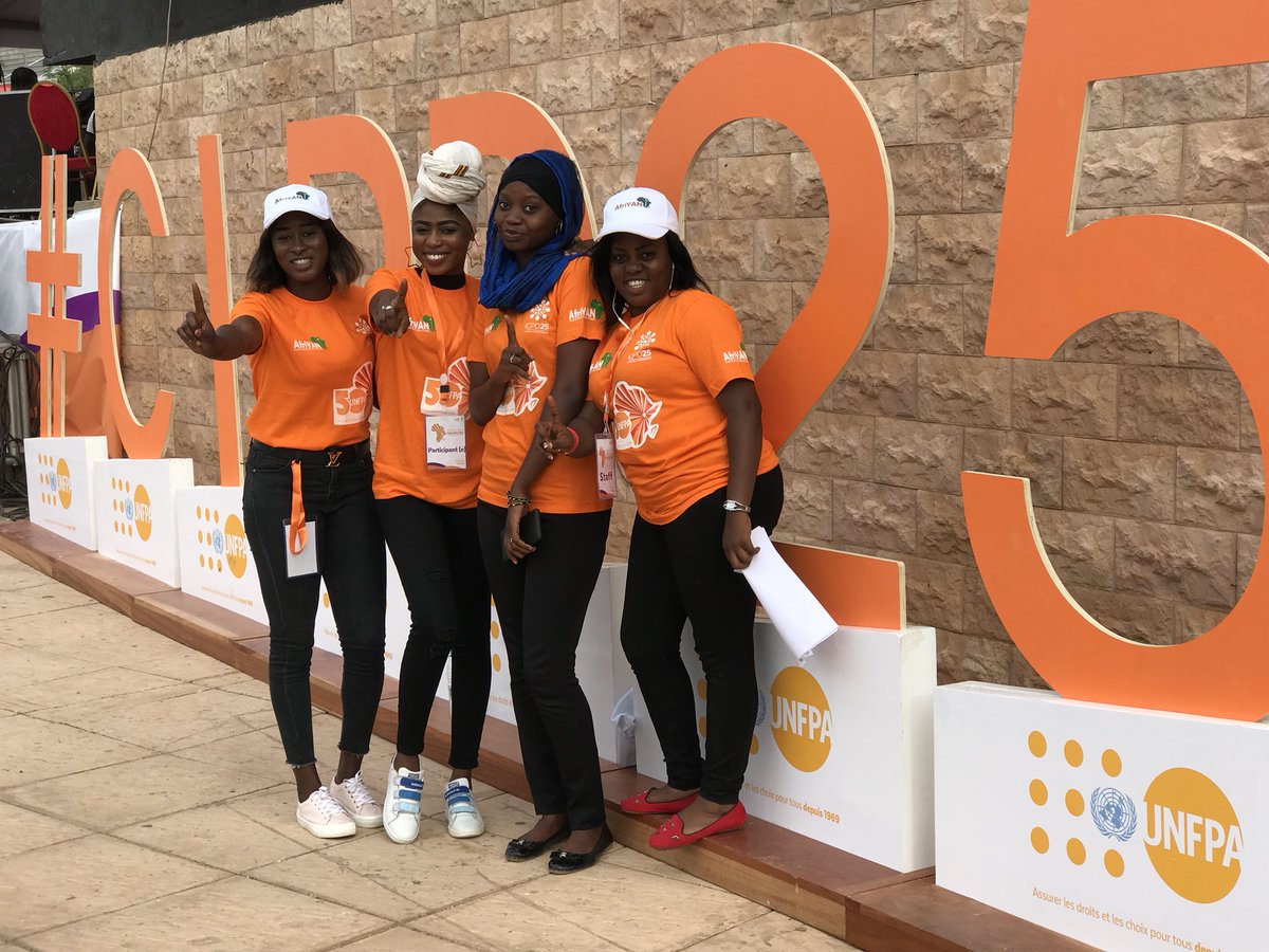 sorofingtraore's tweet photo. Une génération de jeunes, hommes et femmes qui fera tous ensemble faire bouger l’Afrique est déjà née et est prête à prendre son destin en main.
#Putyoungpeoplefirst
#25hDakar
#AfriyanMali
@anniematsida4 @mabinguengom1 @aronahtraore @RJASRPFMALI @africa4girls https://t.co/3fnYrmqpdE