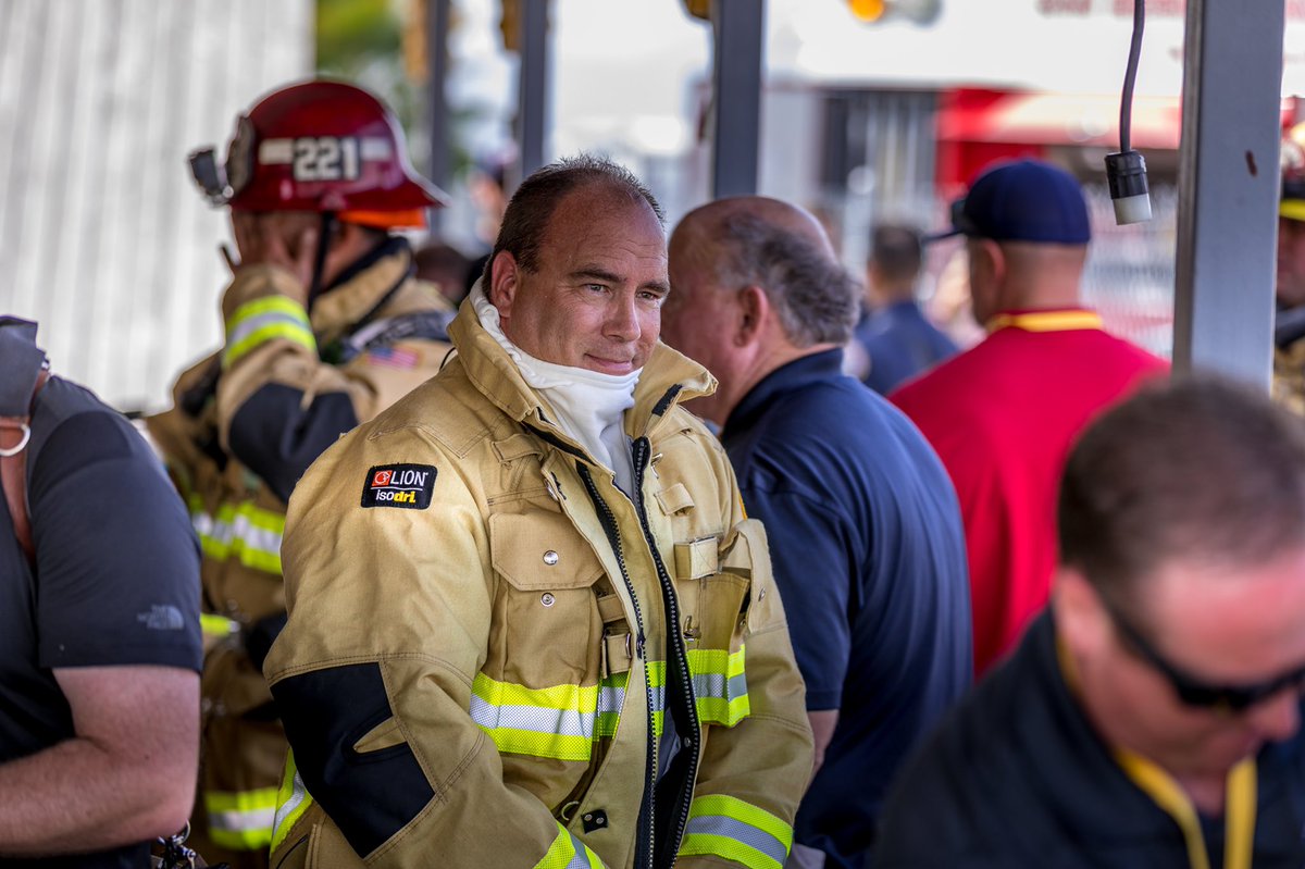 SBCoFFLocal935's tweet photo. We appreciate @SBCounty 4th District Supervisor @curthagman for participating in #SBCoFireOps101 today and learning more about what our members do for the public. Thank you for your support of #PublicSafety #Local935 #SBCoFD https://t.co/Rr6LawwWX9