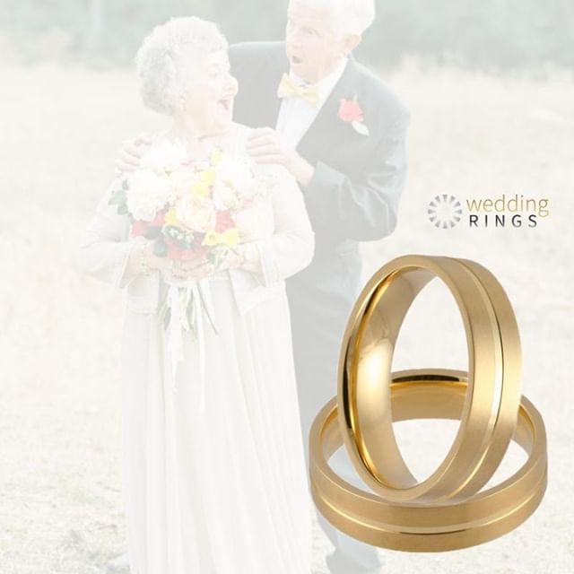 uk_rings's tweet photo. Yellow gold flat comfort fit features a polished central groove that travels all the way around the ring, contrasting the satin finish applied to the rest of the top.💞💍
https://t.co/3hA0VhSGWX https://t.co/iyqI6igZPR