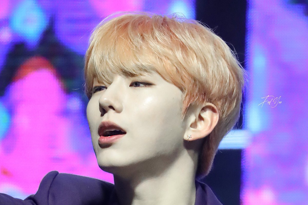 mxosokh's tweet photo. 누가 기현이게 https://t.co/x3OmlKSqKq