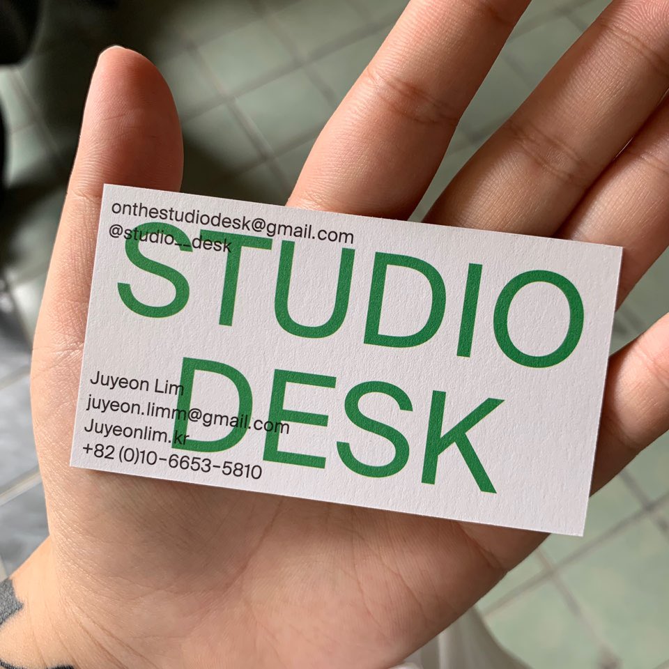 studio__desk's tweet photo. 👩‍��👨‍💻 명함이 나왔습니다🤘🏻 https://t.co/DvhoV6bIIC