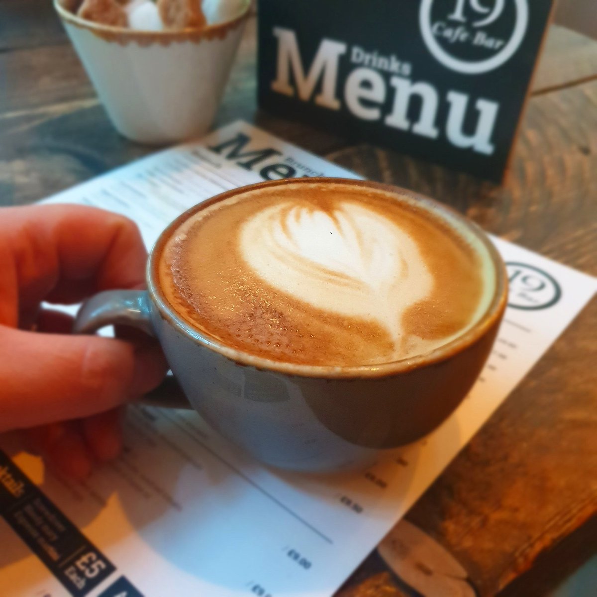 19 Cafe.Bar tweet media