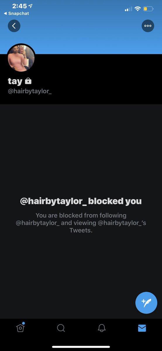 kammyknl's tweet photo. This bitch is a whole scammer DONT FW HER !! she talking bout wig giveaway and shit and u gotta pay for shipping this girl will steal chump change and BLOCK YOU @hairbytaylor_ idgaf about u blocking me hoe RETWEET AND LET MFS KNOW https://t.co/qpX61VqdOz
