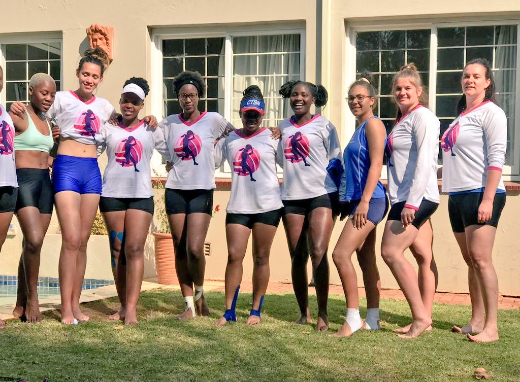 BongieMbayeka's tweet photo. Amazing bunch😍
#WPnetball #WeAreAllIn #SparNationalChamps
🏀🏀🏀 https://t.co/D49X6DHmGB