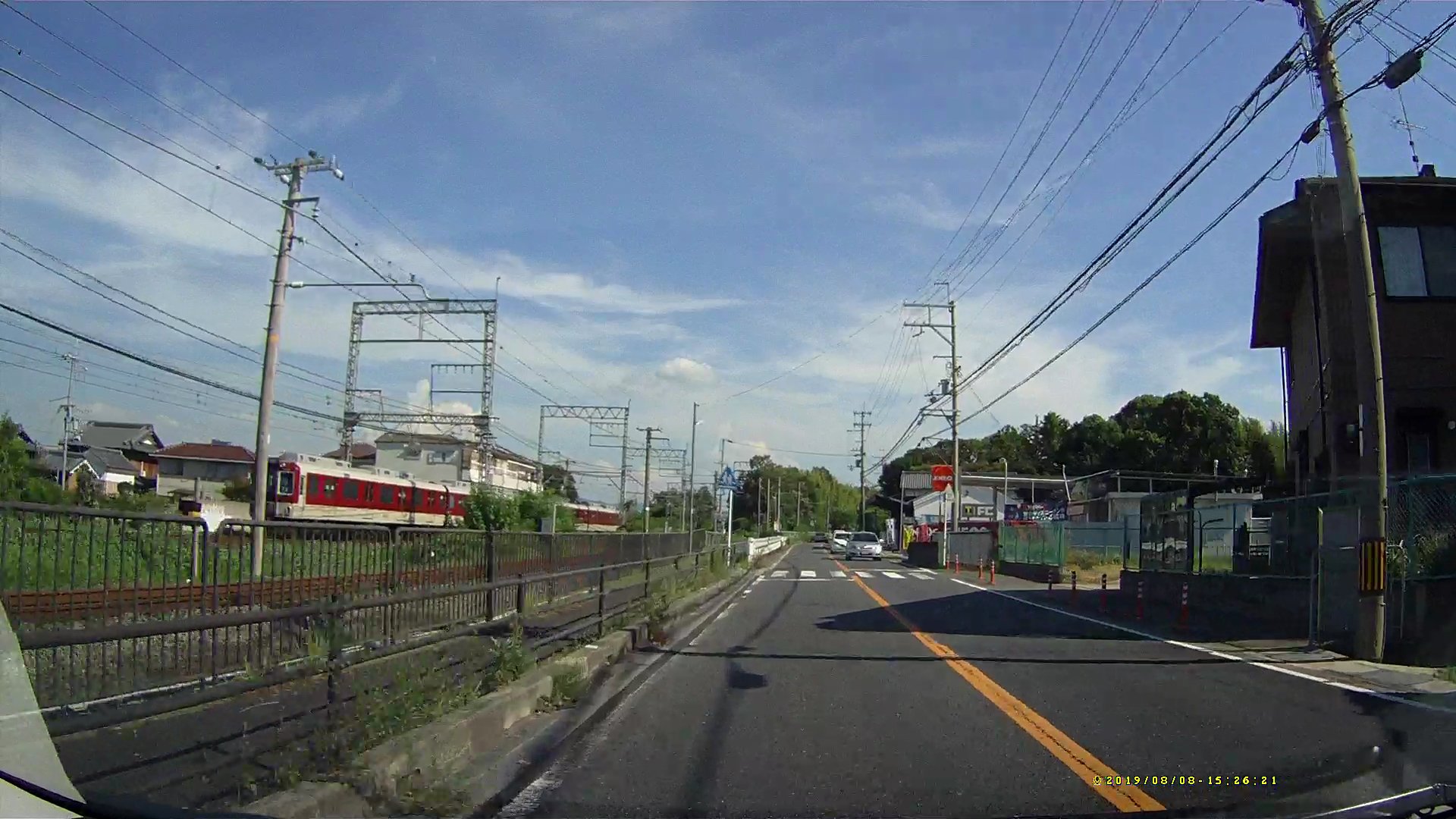 木津川台駅の人身事故で特急列車が